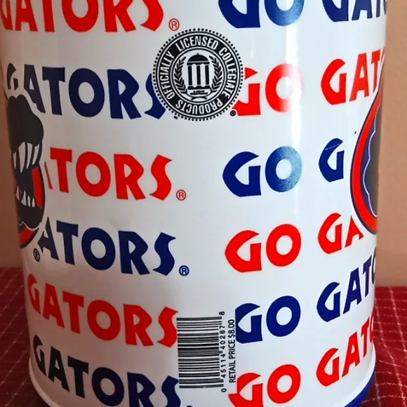 GATORS 64 OZ Mug/Small Cooler. Featuring The University Of Florida Gators. - Picture 7 of 16